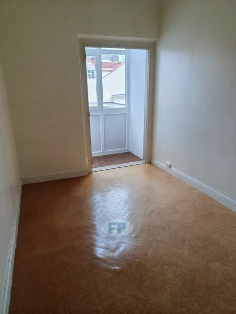 Apartamento T2 para Arrendamento em Moscavide e Portela