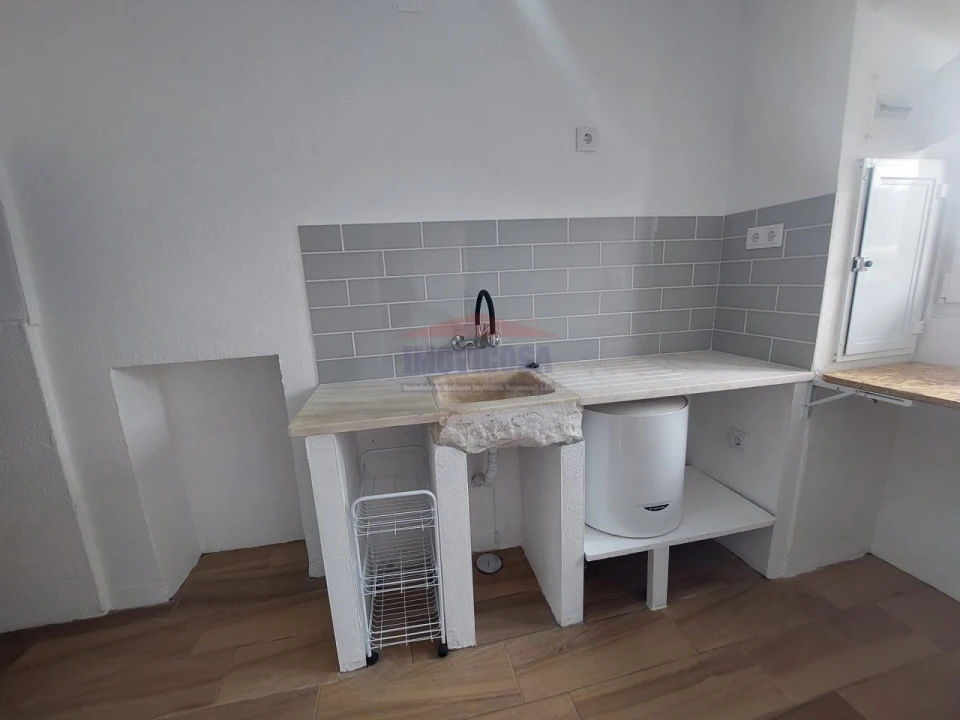 Moradia T2 para Venda em Nossa Senhora da Conceição e São Bartolomeu Foto 2