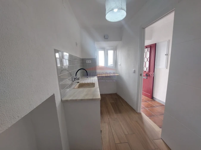 Moradia T2 para Venda em Nossa Senhora da Conceição e São Bartolomeu Foto 3