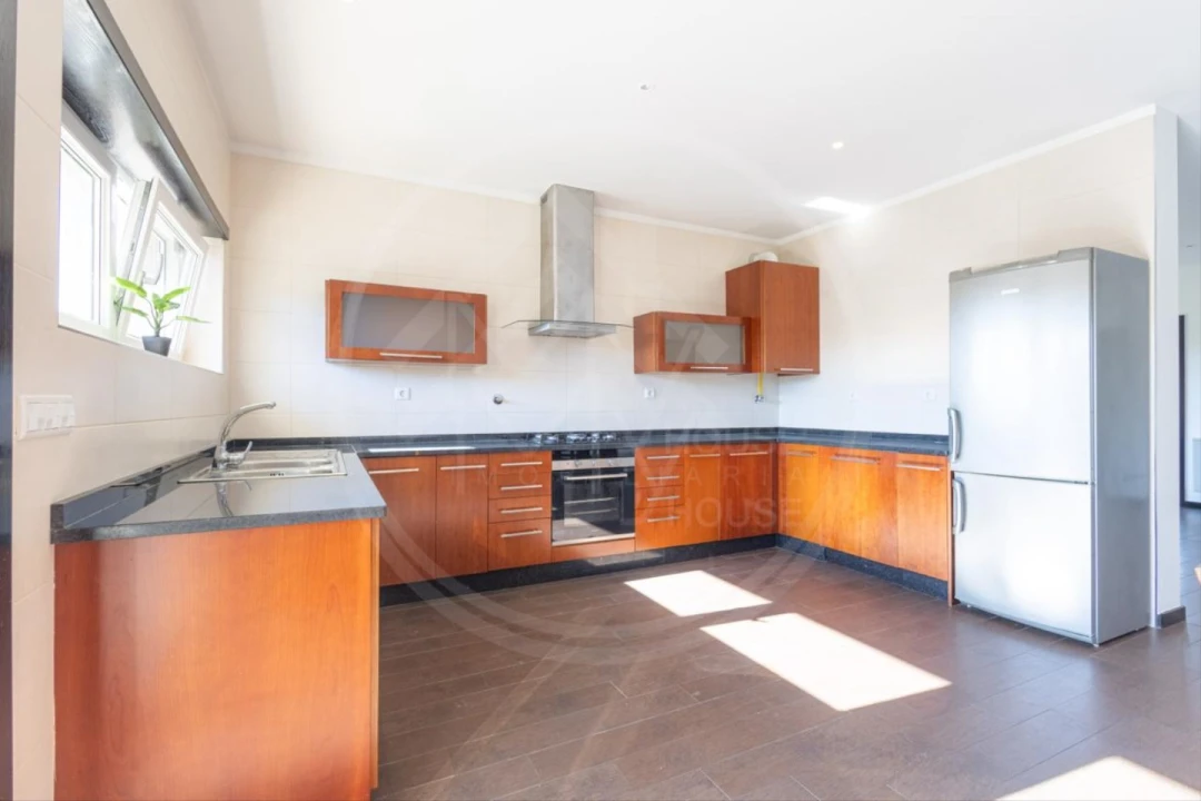 Moradia T3 para Venda em Vilar de Nantes Foto 7