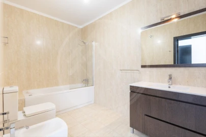 Moradia T3 para Venda em Vilar de Nantes