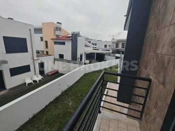 Moradia T5 para Venda em Almada, Cova da Piedade, Pragal e Cacilhas