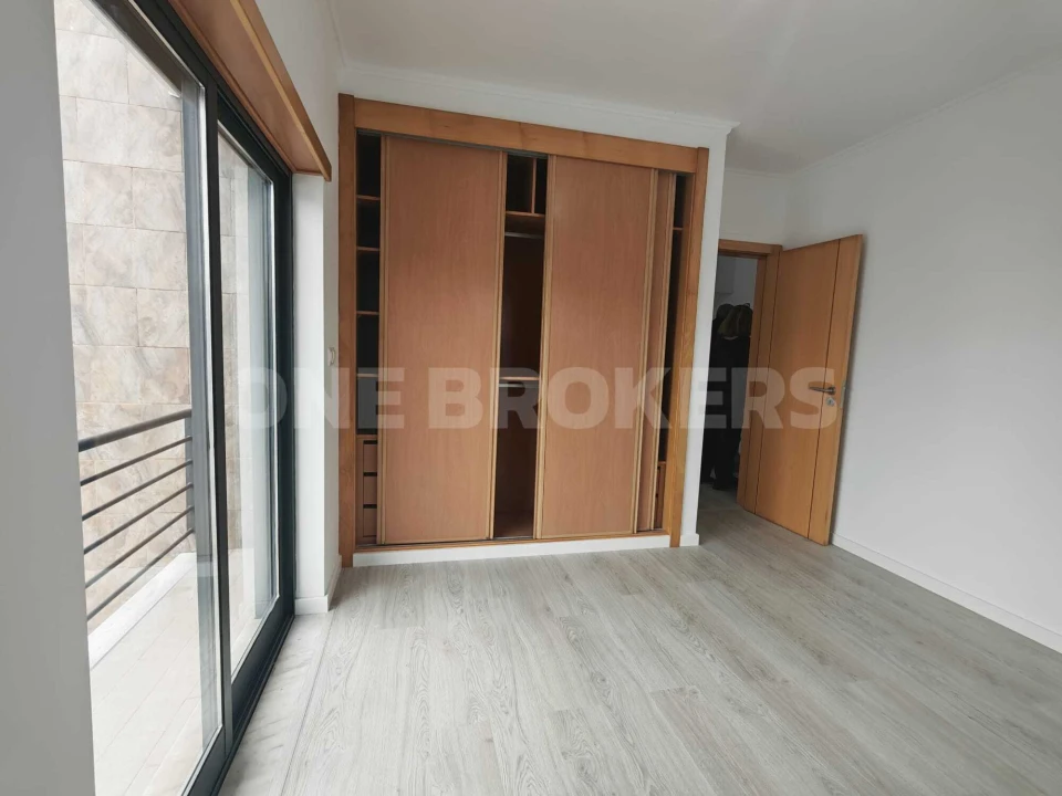 Moradia T5 para Venda em Almada, Cova da Piedade, Pragal e Cacilhas Foto 14