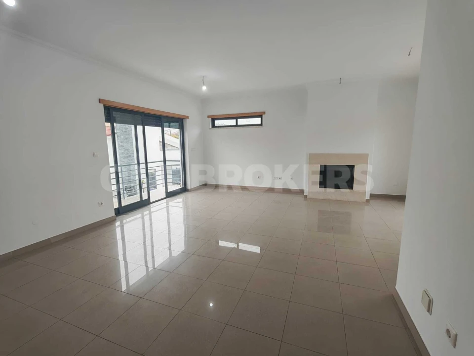 Moradia T5 para Venda em Almada, Cova da Piedade, Pragal e Cacilhas Foto 6