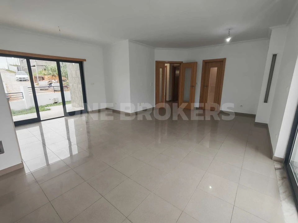 Moradia T5 para Venda em Almada, Cova da Piedade, Pragal e Cacilhas Foto 5