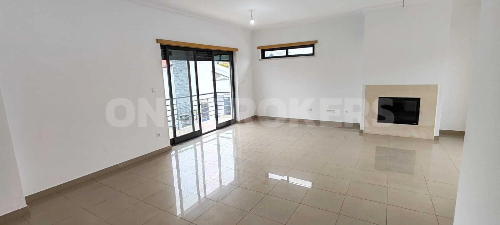 Moradia T5 para Venda em Almada, Cova da Piedade, Pragal e Cacilhas Foto 8