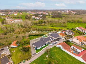 Moradia T5 para Venda em Amor