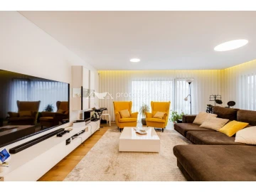 Moradia T5 para Venda em Amor