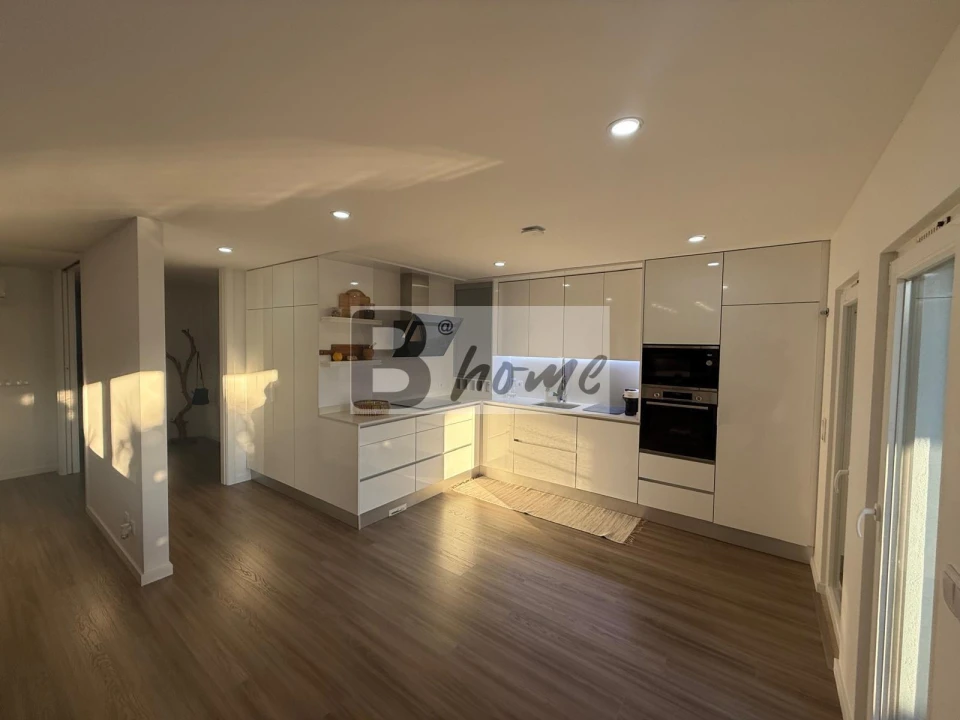 Apartamento T3 para Venda em Corroios Foto 9