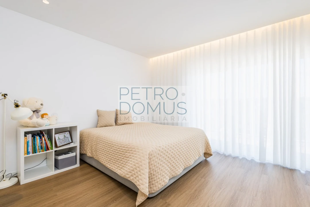 Moradia T5 para Venda em Leiria, Pousos, Barreira e Cortes Foto 19