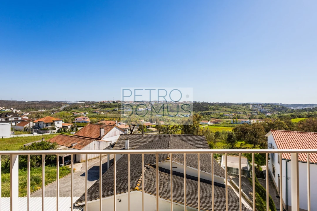 Moradia T5 para Venda em Leiria, Pousos, Barreira e Cortes Foto 27