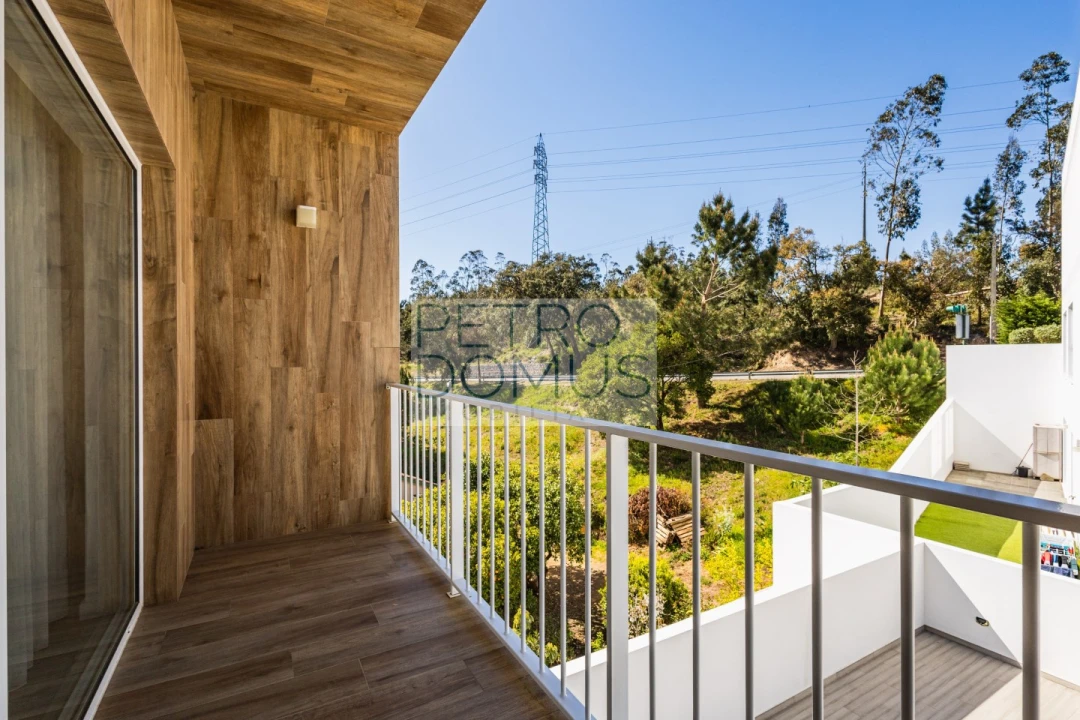 Moradia T5 para Venda em Leiria, Pousos, Barreira e Cortes Foto 31