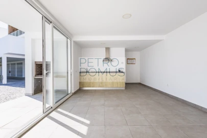 Moradia T5 para Venda em Leiria, Pousos, Barreira e Cortes
