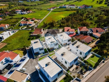Moradia T5 para Venda em Leiria, Pousos, Barreira e Cortes