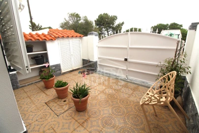 Moradia T2 para Venda em Quinta do Conde