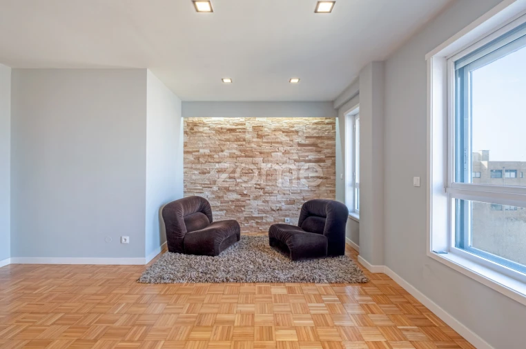 Apartamento T3 para Venda em Pedrouços Foto 10