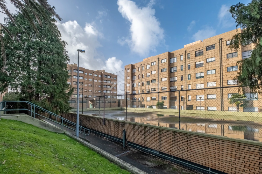 Apartamento T3 para Venda em Pedrouços Foto 3