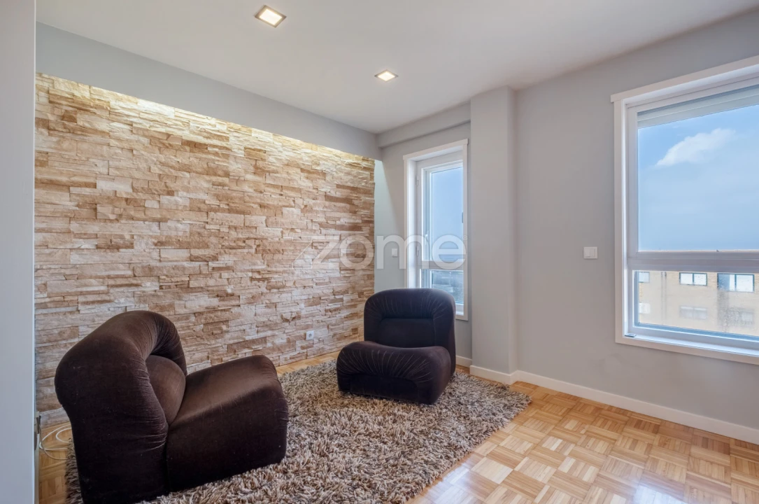 Apartamento T3 para Venda em Pedrouços Foto 8