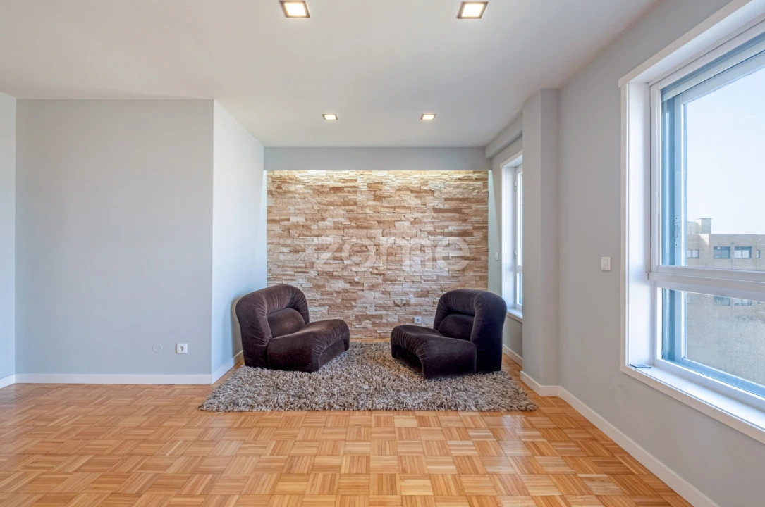 Apartamento T3 para Venda em Pedrouços Foto 10