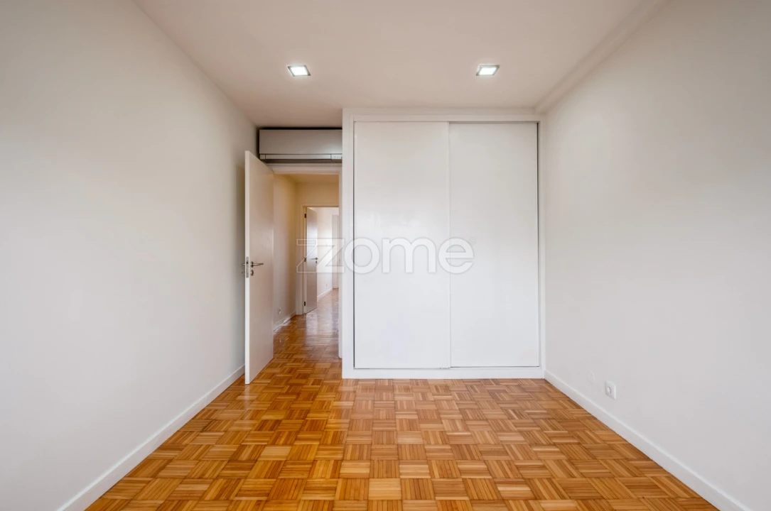 Apartamento T3 para Venda em Pedrouços Foto 24