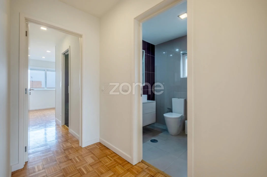 Apartamento T3 para Venda em Pedrouços Foto 28