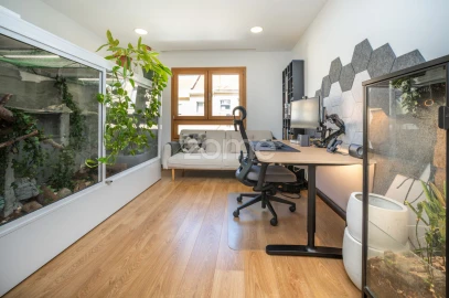 Apartamento T3 para Venda em Póvoa de Santo Adrião e Olival Basto