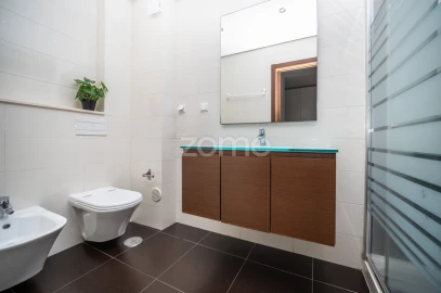 Apartamento T3 para Venda em Póvoa de Santo Adrião e Olival Basto