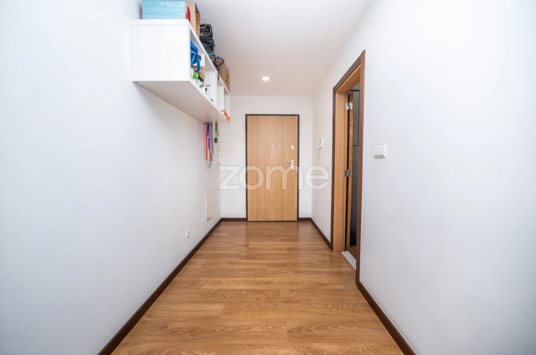 Apartamento T3 para Venda em Póvoa de Santo Adrião e Olival Basto Foto 9