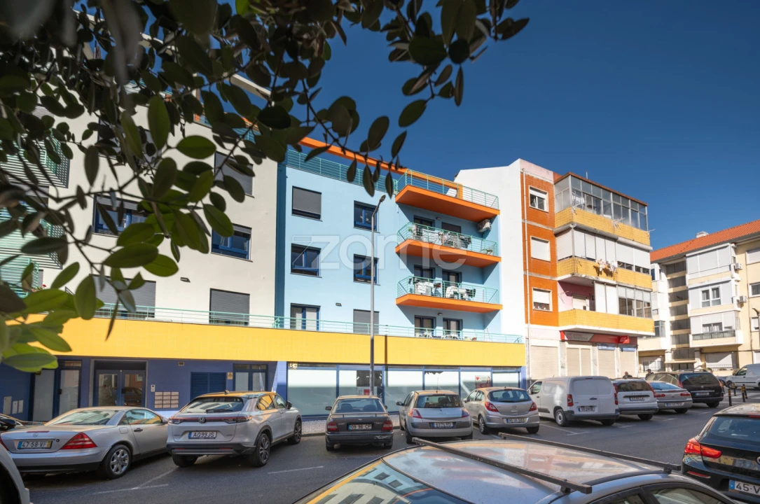 Apartamento T3 para Venda em Póvoa de Santo Adrião e Olival Basto Foto 25