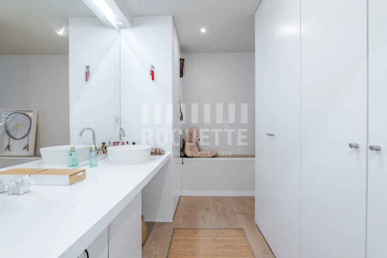 Apartamento T2 para Venda em Aldoar, Foz do Douro e Nevogilde Foto 17