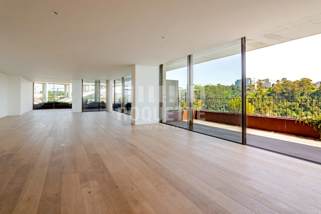Apartamento T3 para Venda em Lordelo do Ouro e Massarelos Foto 2