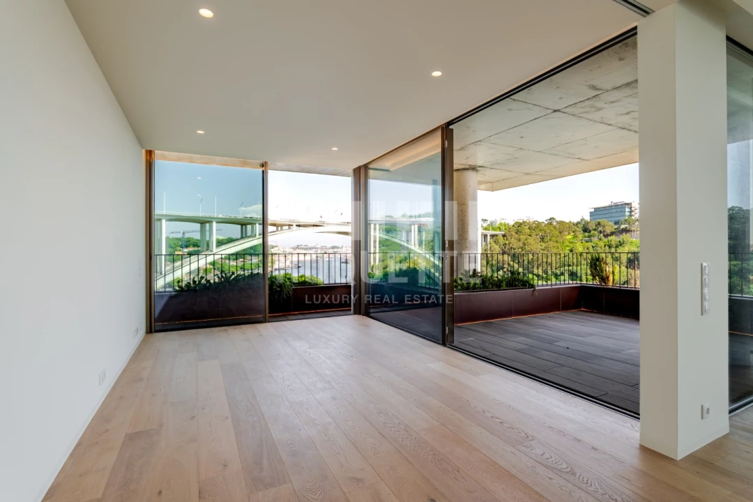 Apartamento T3 para Venda em Lordelo do Ouro e Massarelos Foto 7