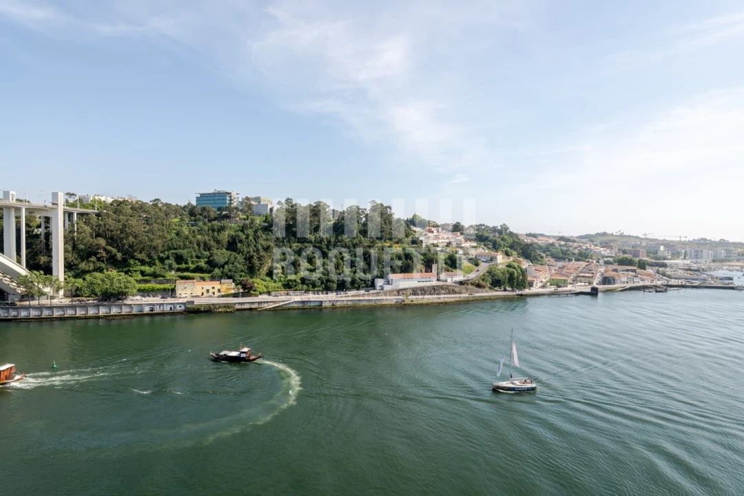 Apartamento T3 para Venda em Lordelo do Ouro e Massarelos Foto 12
