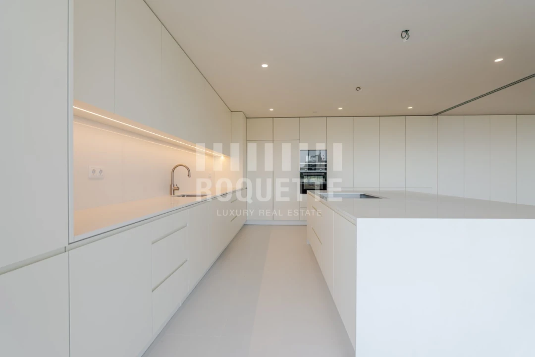 Apartamento T3 para Venda em Lordelo do Ouro e Massarelos Foto 19