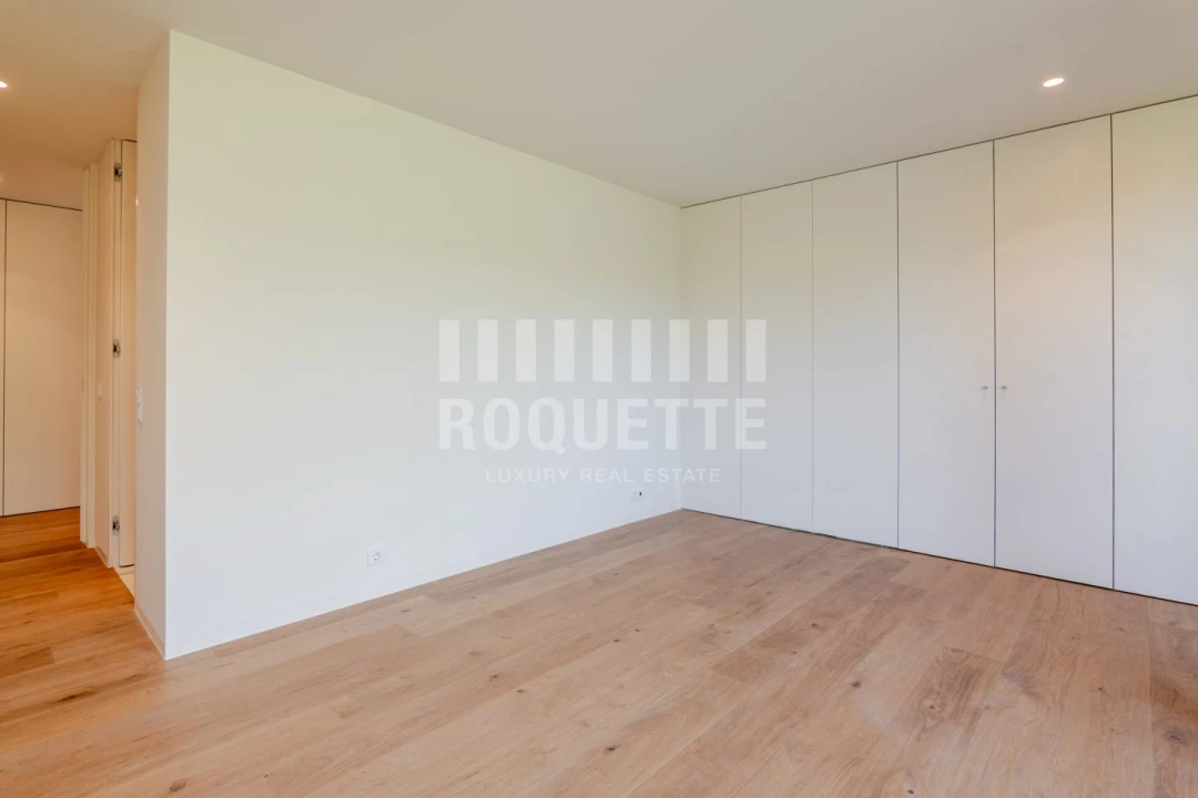 Apartamento T3 para Venda em Lordelo do Ouro e Massarelos Foto 28