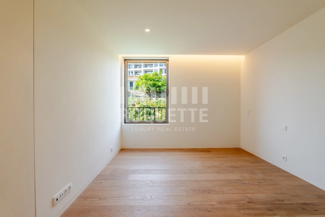 Apartamento T3 para Venda em Lordelo do Ouro e Massarelos Foto 31