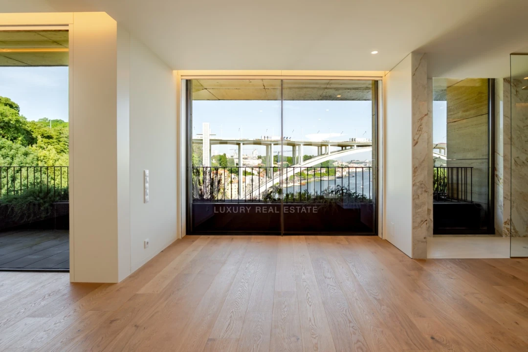 Apartamento T3 para Venda em Lordelo do Ouro e Massarelos Foto 38
