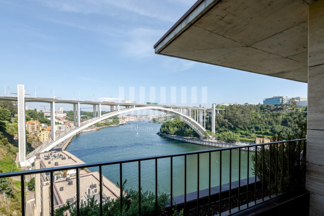 Apartamento T3 para Venda em Lordelo do Ouro e Massarelos Foto 43