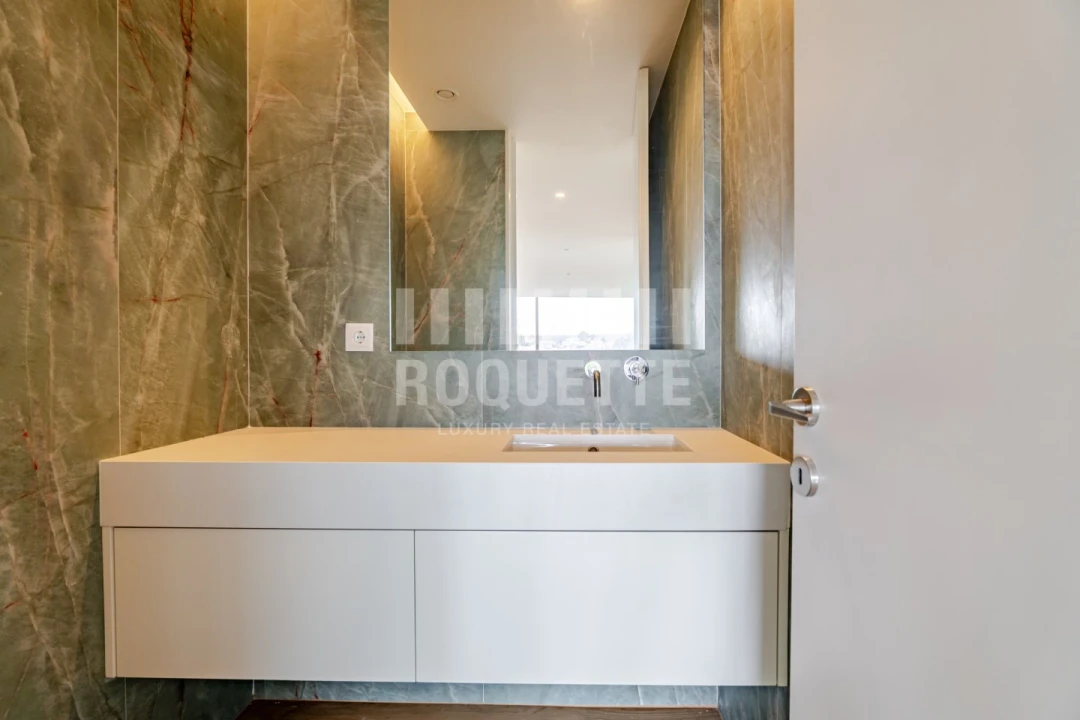 Apartamento T3 para Venda em Lordelo do Ouro e Massarelos Foto 47