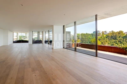 Apartamento T3 para Venda em Lordelo do Ouro e Massarelos