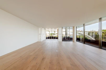 Apartamento T3 para Venda em Lordelo do Ouro e Massarelos