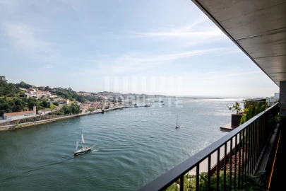 Apartamento T3 para Venda em Lordelo do Ouro e Massarelos