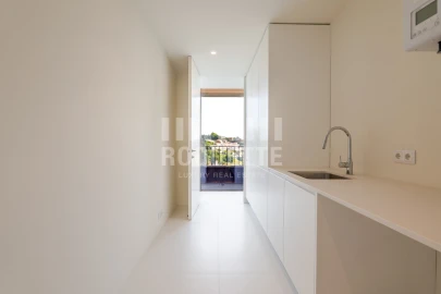 Apartamento T3 para Venda em Lordelo do Ouro e Massarelos