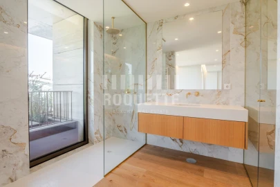 Apartamento T3 para Venda em Lordelo do Ouro e Massarelos