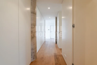 Apartamento T3 para Venda em Lordelo do Ouro e Massarelos