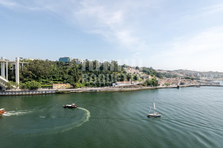 Apartamento T3 para Venda em Lordelo do Ouro e Massarelos Foto 12