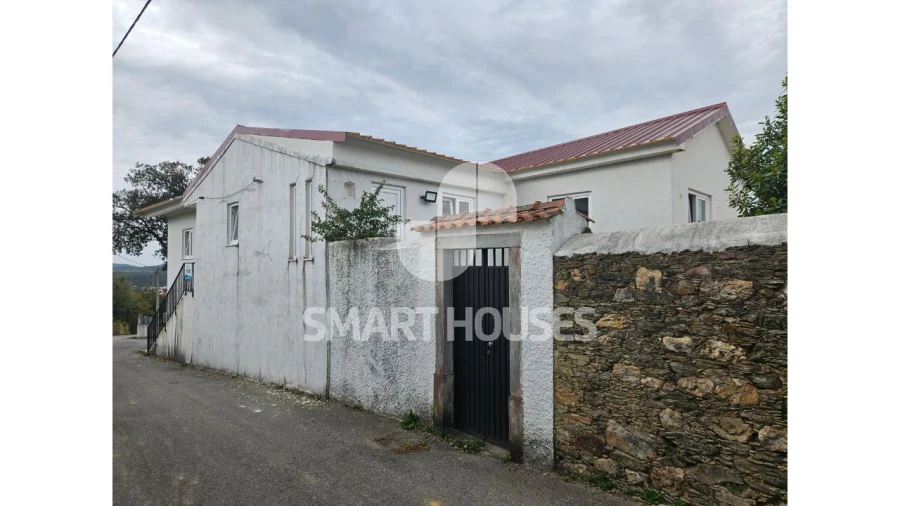 Moradia T3 para Venda em São Miguel de Poiares Foto 3