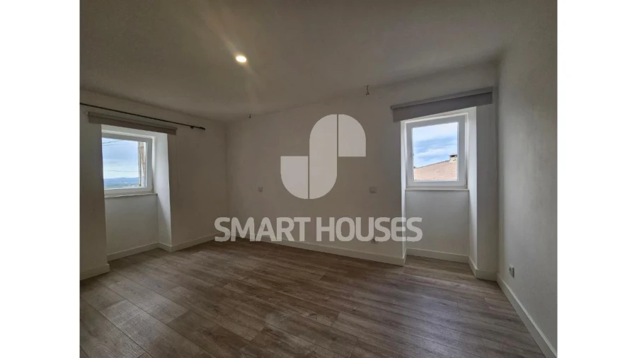 Moradia T3 para Venda em São Miguel de Poiares Foto 12