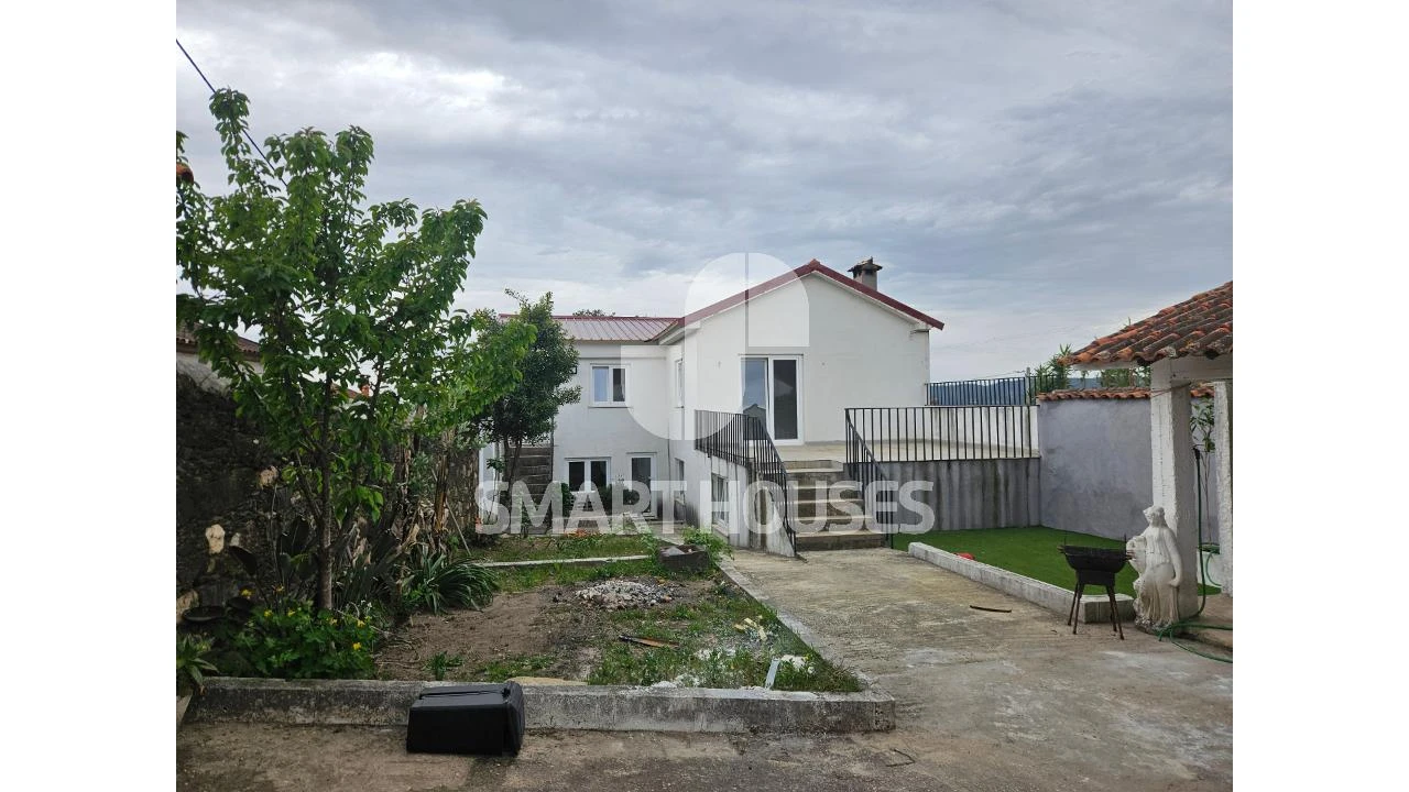 Moradia T3 para Venda em São Miguel de Poiares Foto 31