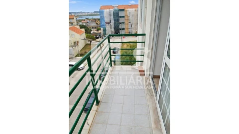 Apartamento T3 para Venda em São Pedro